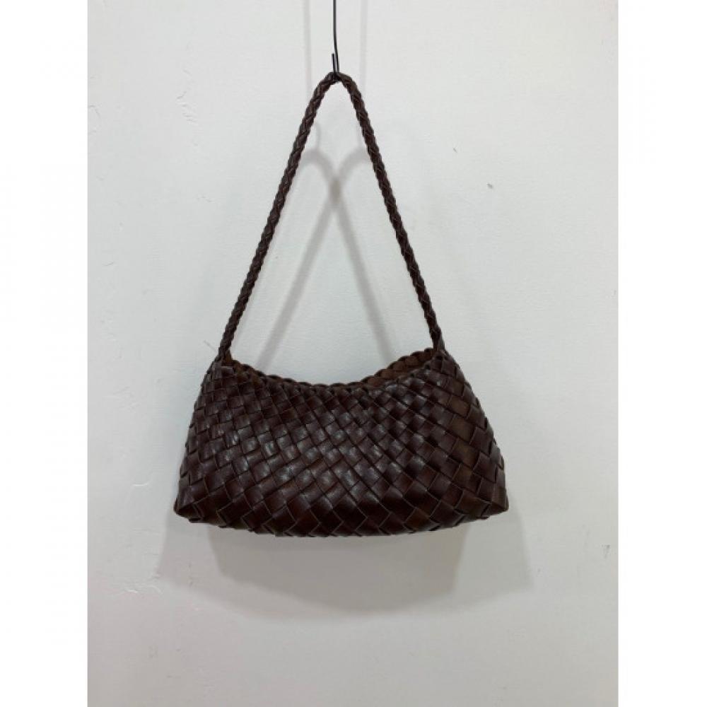 C S In The Room Shoulder Bag weavIng pouCh InCluded 2Color C