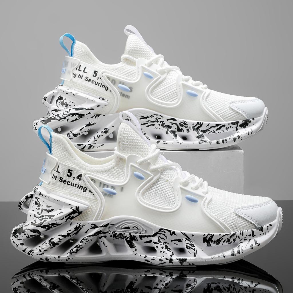 Men's shoes in 2025 new summer plus size blade shock absorption breathable tide shoes mesh cool running sneakers thin.