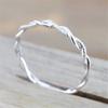 European and American New Diamond Twist Ring Couple's Ring Simple Fashion Ladies Jewelry Brilliant Exquisite Ladies Ring