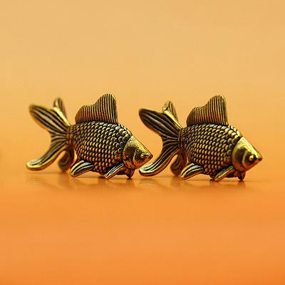 Goldfish Figurines Retro Brass Lucky Animal Statue Ornament Home Decor Desk Decoration Tea Cute Gifts