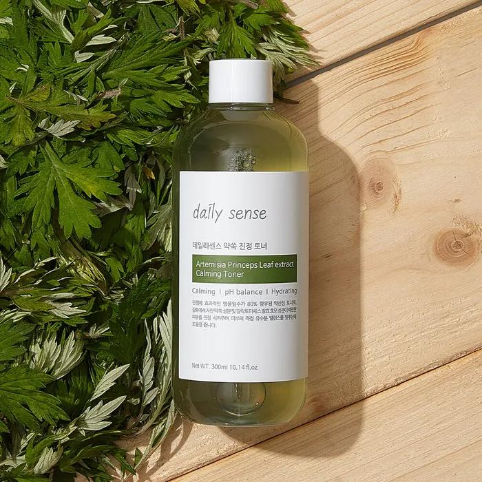 Reinforced mugwort soothing toner (containing galactomyces fermented filtrate)