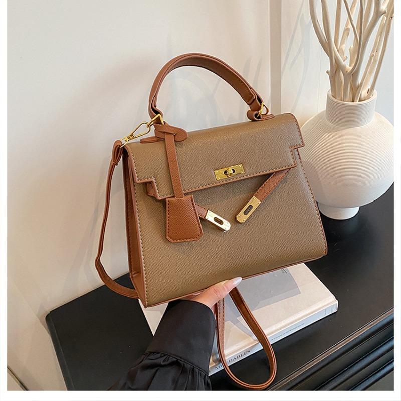 Autumn and Winter New Bags Women's Fashion Versatile Portable Shoulder Bag High Texture Messenger Bag Solid Color High Sense