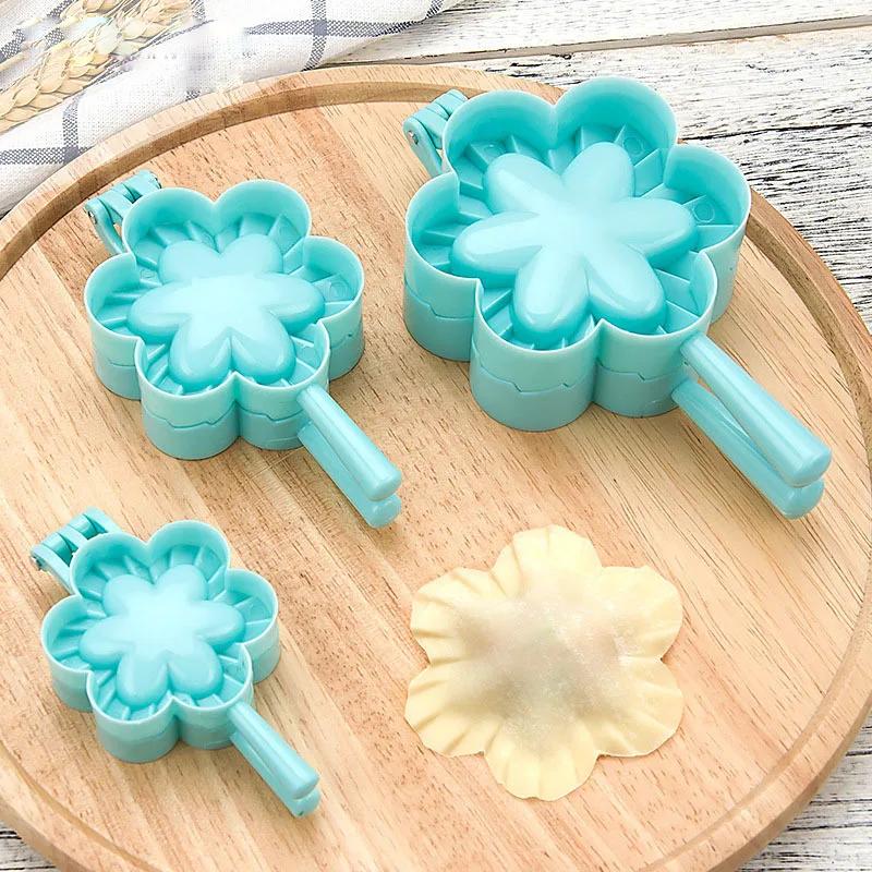 Creative Dumplings Mold Household Kitchen DIY Heart Butterfly Flower Shape Dumplings S/M/L Baking Plastic Mold Jiaozi Moulds