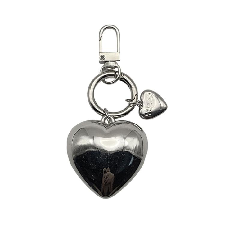 Fashionable Love Heart Keychain Charm Stylish Pendant Adds Personality to Bags and Keys Decoration for Daily Use