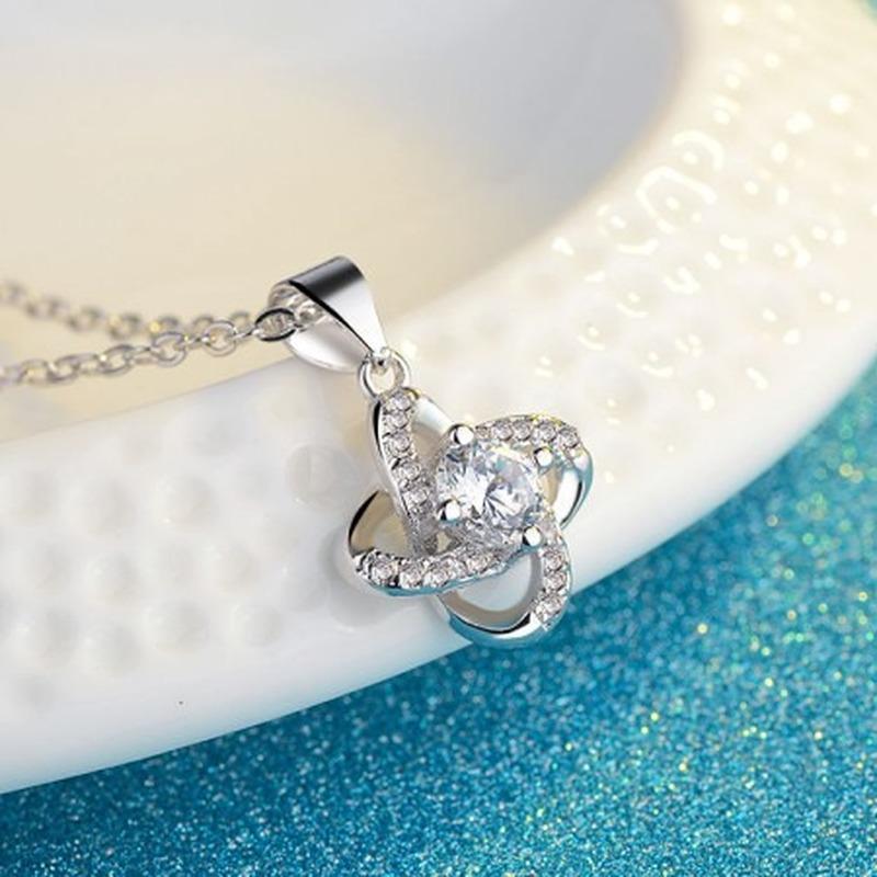 LUXY MOON Female Short Paragraph Clavicle Chain Pendant Simple Lucky Clover Pendant Necklace