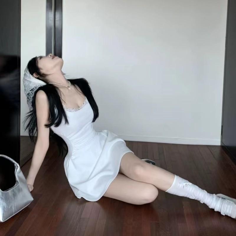 French lace edge suspender dress for women's pure desire, advanced sense, summer waist and thin, sexy tube top short skirt