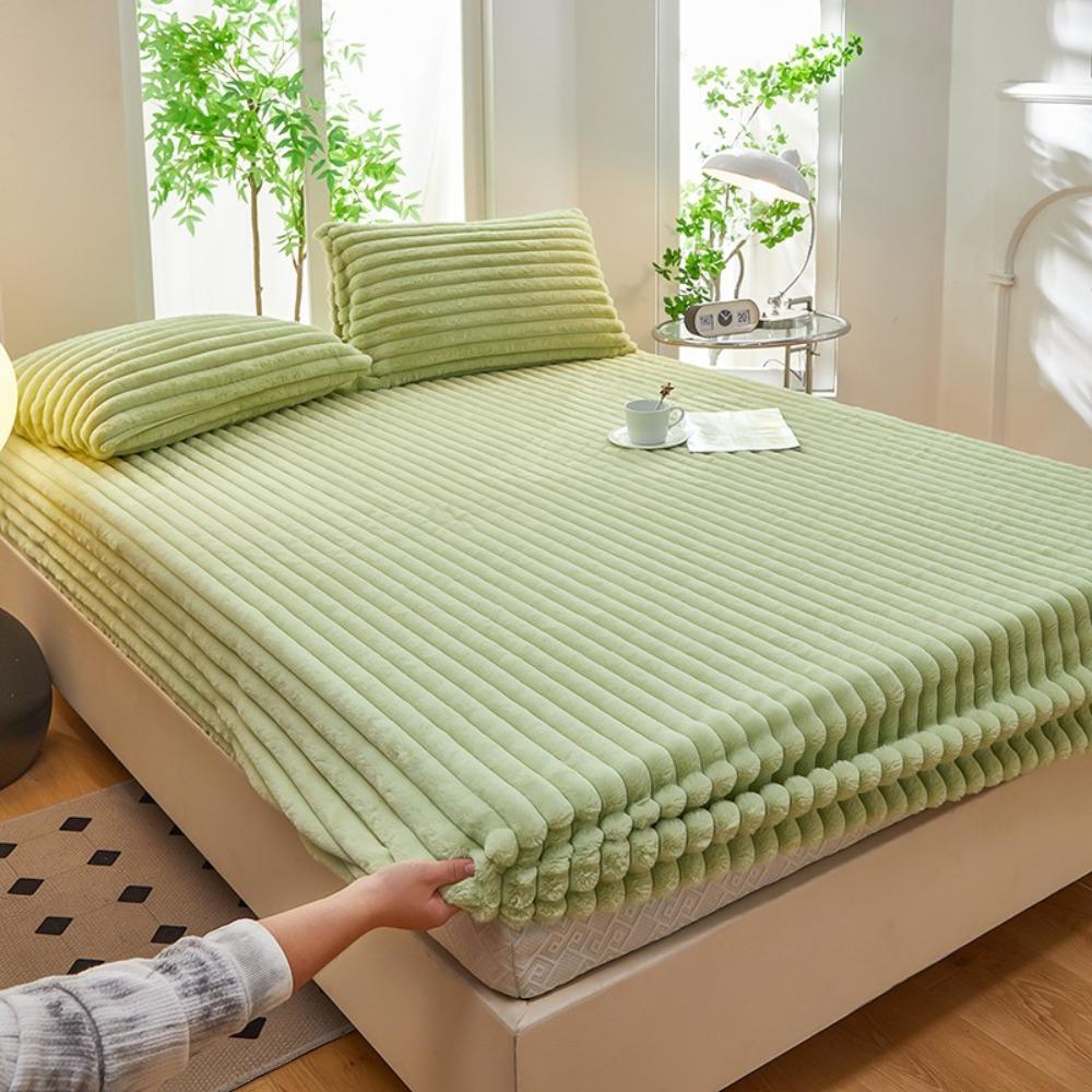 Minimalist All-inclusive Plush Mattress Cover Solid Color Warm Winter Bed Sheet Elastic Band Washable Mattress Protector Bedroom