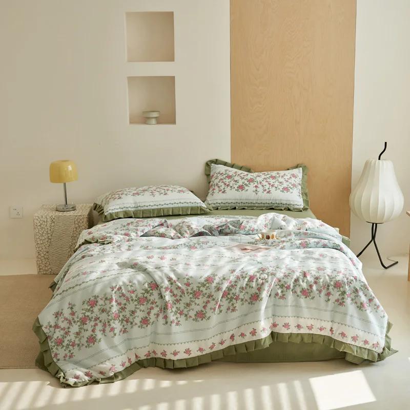 Botanical Flowers Pattern Ruffled Quilt Summer Cool Air Conditioning Quilt Skin-friendly Soft Thin Blanket for Kids Boys Girls