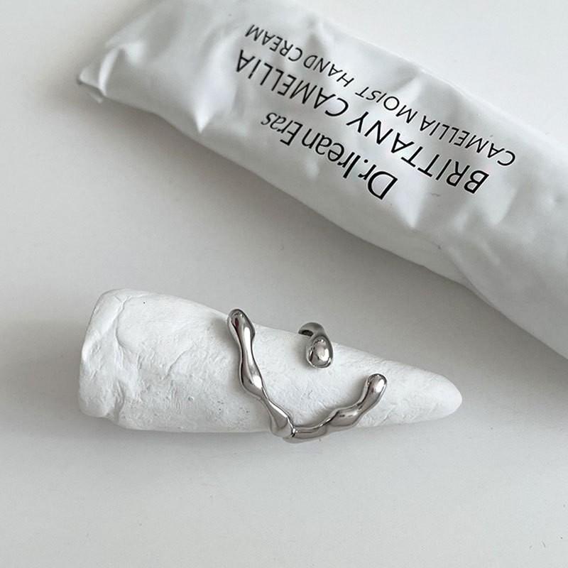 Flüssiger Unregelmäßiger Edelstein Eingelegter Offener Verstellbarer Ring