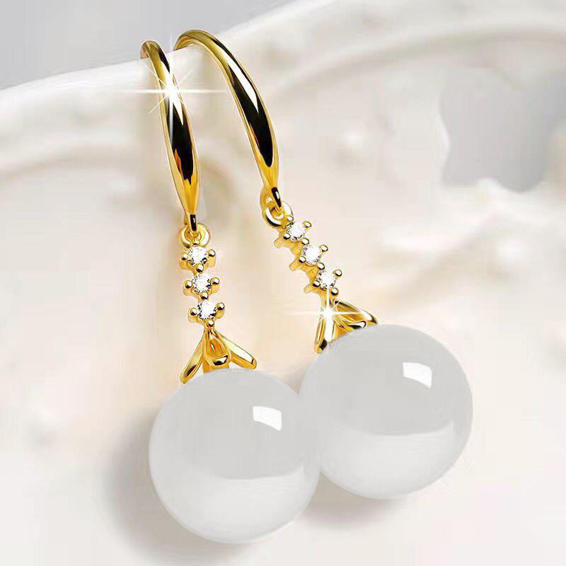 New Green Crystal Fashion Design Women's High End Temperament Earrings Simple Design Trend Personalized Jewelry