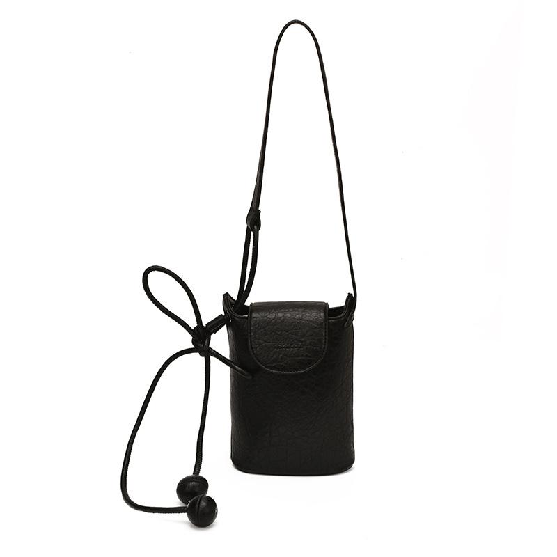 Fashionable and Elegant Commuting Handbag, Stylish Single-shoulder Bag, Casual and Niche Design Crossbody Bag