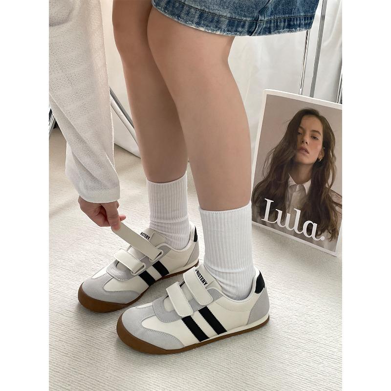 Autumn new small retro versatile casual sports shoes 3551