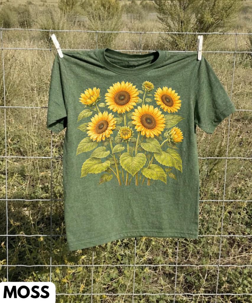 Vintage Sunflower Bouquet Graphic T-Shirt,Wildflower Meadow Shirt,Retro Boho Cottagecore Floral Tee,Garden Flower Shirt,Botanical Floral Tee