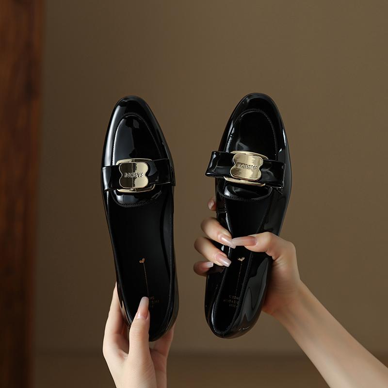 One Foot Women's Shoes Lazy Shoes 2026 Spring and Autumn New Work Soft Leather Patent Leather Single Shoes Low Heel Versatile Women's Shoes