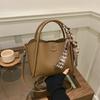 Winter New Women's Bag 2026 High-end Fashi Bucket Bag Handbag New Commuting Versatile Basket Bag
