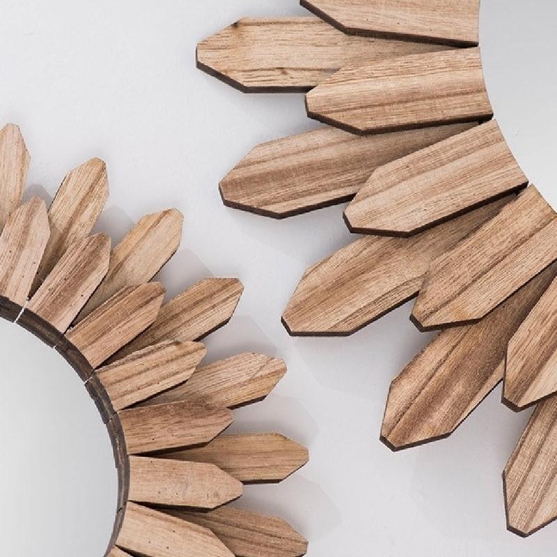Sun Shape Wooden Round Makeup Mirrored Innovative Art Decors Bathroom Bohemian Wall Hangings Mirrored Living Room Decors