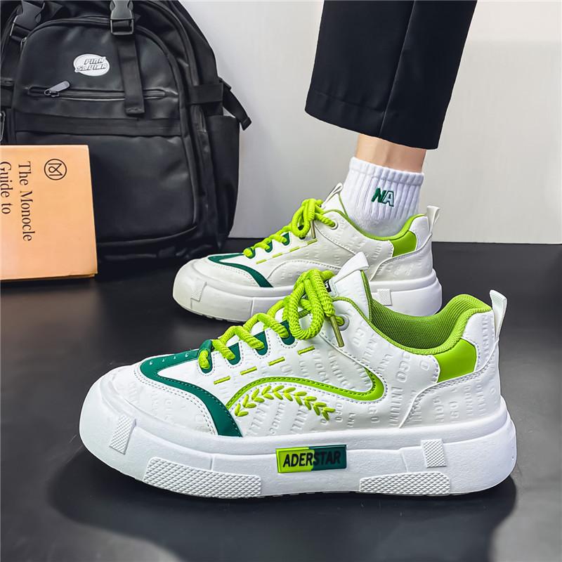 New Boutique Men's Breathable Sneakers Fashion Versatile Casual Board Shoes Lightweight Soft Bottom Youth Sports Running Shoes
