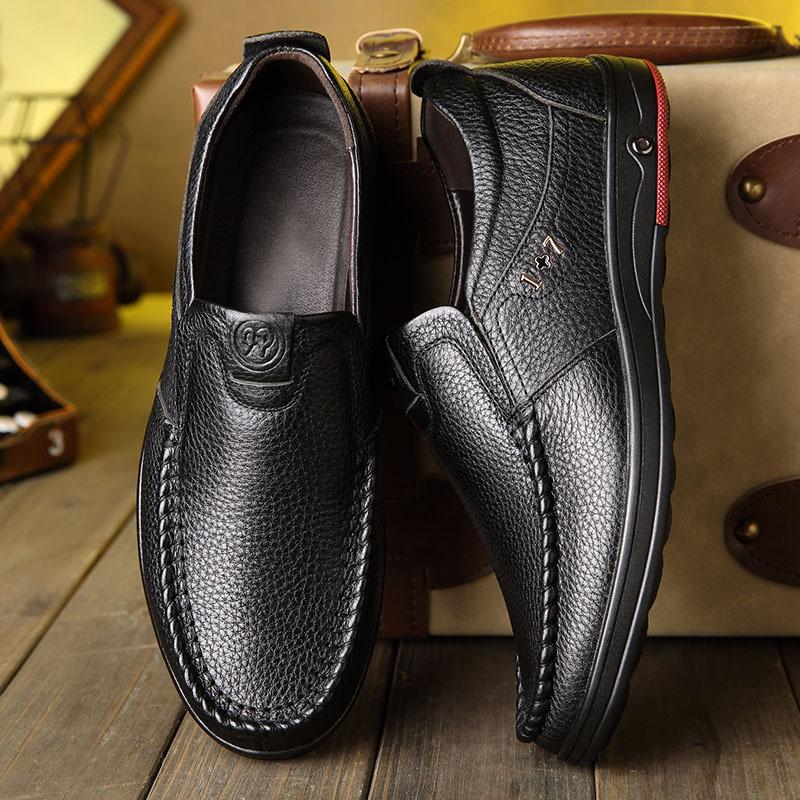 2025 Spring and Autumn New Men's Casual Leather Shoes Men's Soft Leather Soft Sole Leather Foot Cover Middle-aged Dad Shoes Sandals 8826