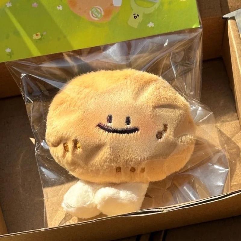 Kreslená plyšová hračka Malé brambory Přívěsek Měkká vycpaná panenka Klíčenka Kroužek na klíče od auta Dekorace na batoh Dárek