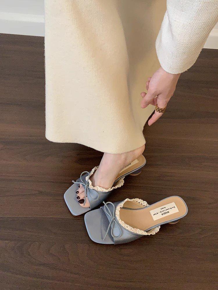 French Elegant Lace Edge One-word Drag Woman 2025 New Korean Version Square Head Bow Outside Wearing Thick Heel Cool Slippers