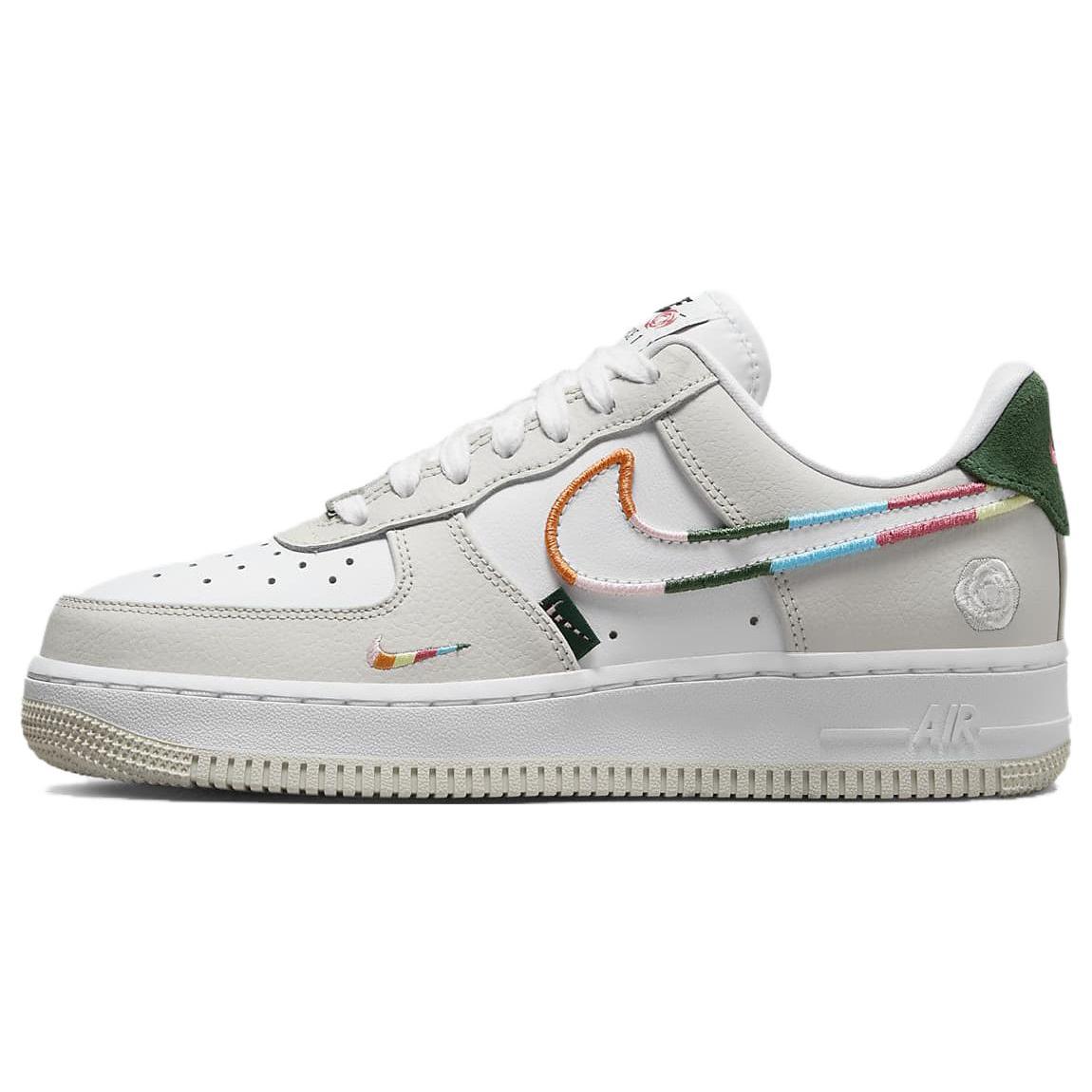 

Новые женские Nike Air Force 1 Low All Petals United FN8924-111 36.5