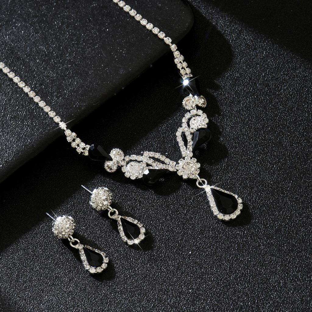 Versatile Fresh Necklace Pendant Earrings Set Two-Piece Clavicle Chain Jewelry Bridal Jewelry