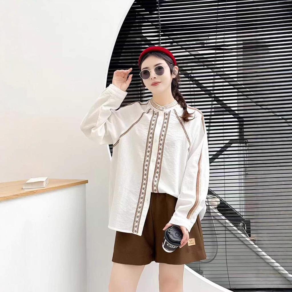 2025 Spring Artistic Embroidery Crochet Cotton Women's Loose Round Neck Cardigan Shirt