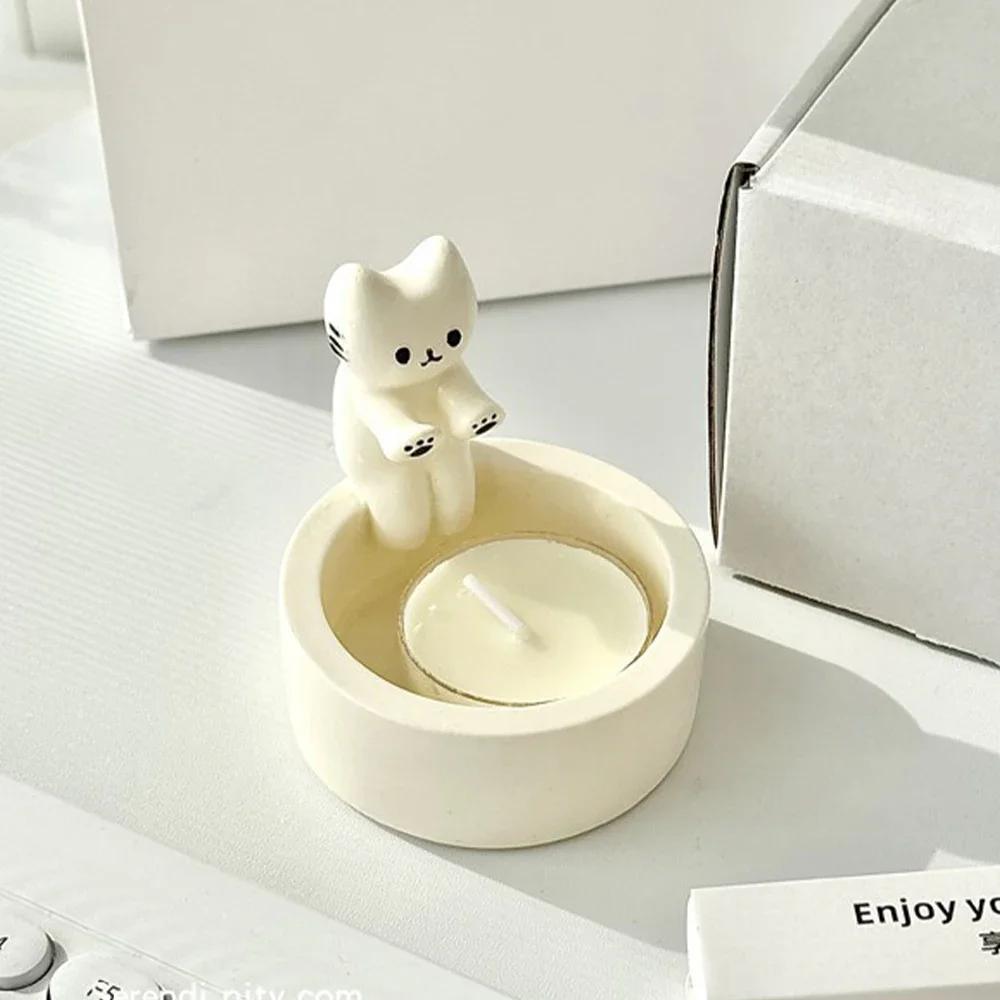 New Cartoon Cat Design Ceramic Candle Holder Tealight Candle Vessels Decorative Aroma Diffuser Candle Inside Desktop Decorative