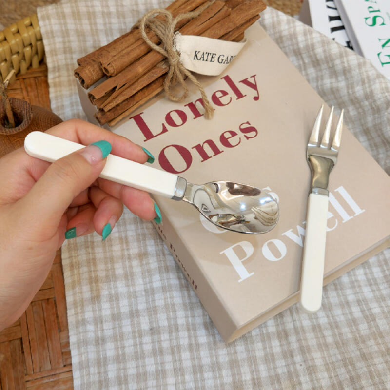 ANNOVA Oreo & Retro Dessert 2-piece Set 01. Oreo White