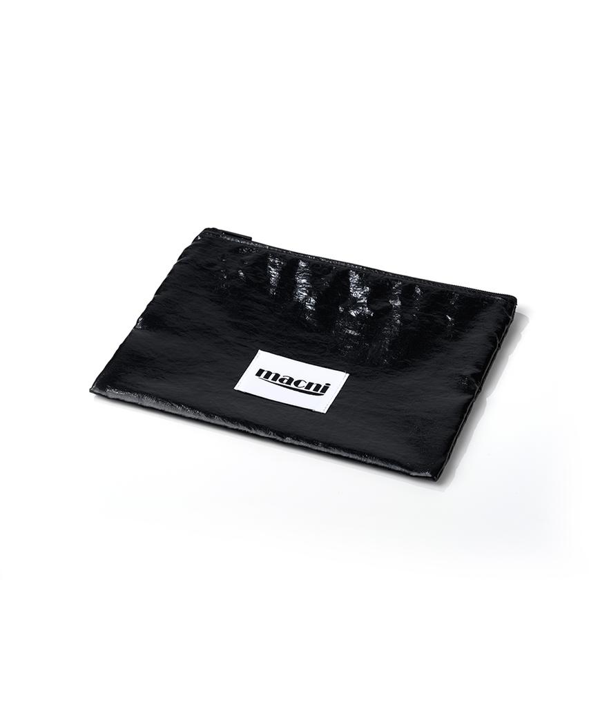 Macni Glossy Slim Pouch Black