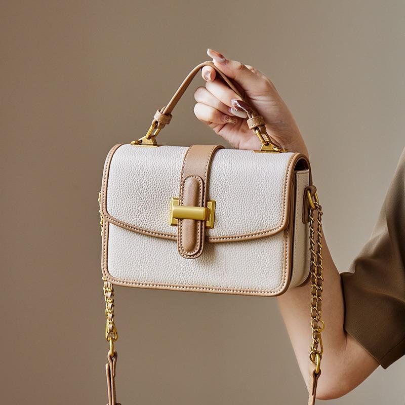 Женская сумка-мессенджер из натуральной кожи — фото 5