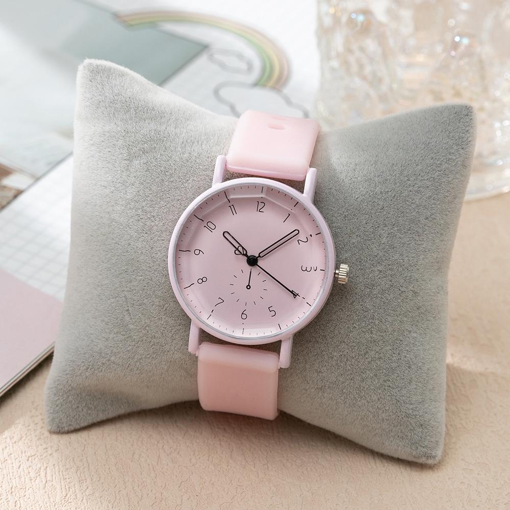 New Fashion Casual Women Watches Silicone Quartz Watch Ladies Wristwatch Relogio Feminino Female Clock Watch Simple Women Watch
