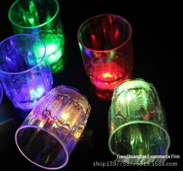 Colorful Flashing Cola Cups - Glowing Drinkware for Bars