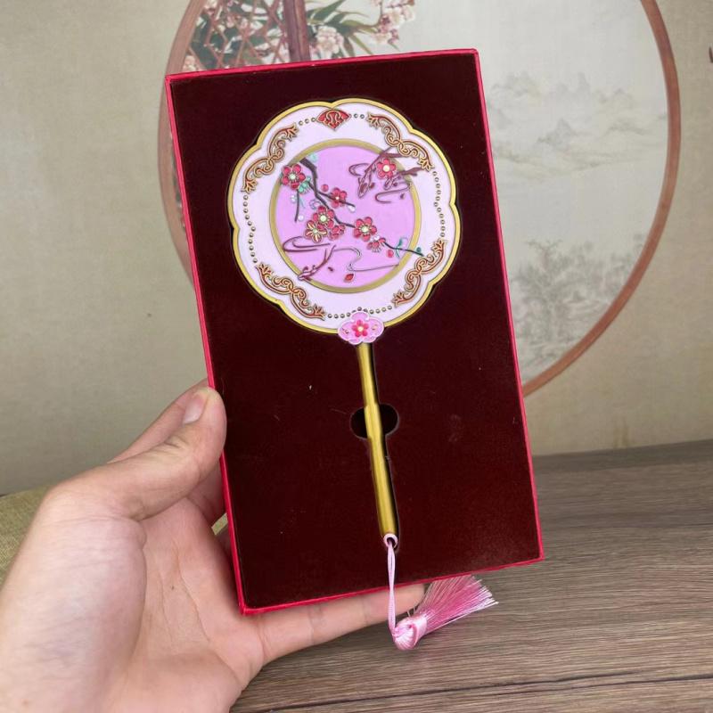 Forbidden City Peach Blossom Cultural And Creative All Brass Flower Pouch Small Portable Handle Makeup Mirror Impe