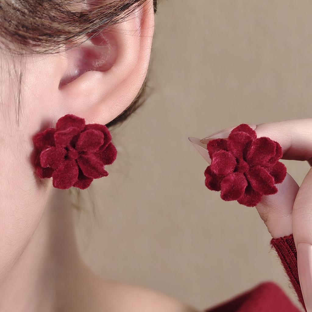 Autumn And Winter Ankola Red Double-Layer Flower Earrings, Retro New Year'S Light Luxury High-End Temperament Earrings