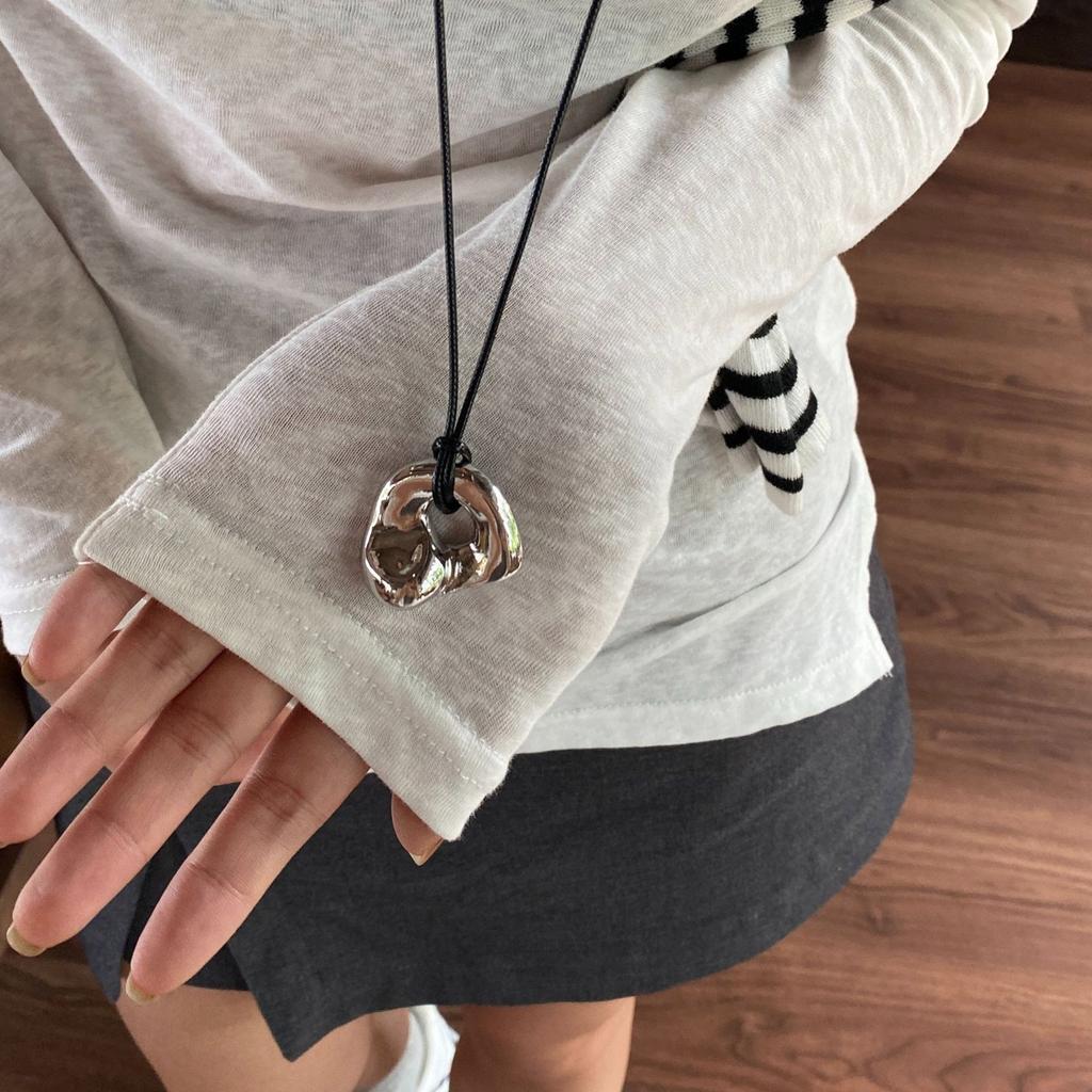 Fashionable Hollow Metal Pendant Necklace Adjustable Length Women Men Clavicle Chain Fashion Jewelry for Daily Wear