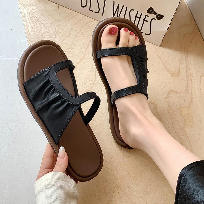 Set of Toe Slippers Women's Summer Wear New Retro Simple with Skirt Rhinestone Pedal Sandals