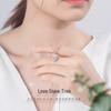 Elegant Snowflake Necklace for Women - Luxurious Ice Flower Pendant, Perfect Christmas Gift for Girlfriend.