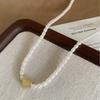 Collana con Cuore Dorato e Perle Francese - Choker Elegante, Design Dolce e Versatile a Catena per la Clavicola