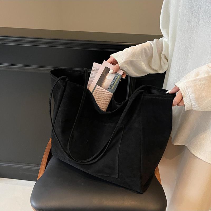 Women's Retro Mallard Velvet Tote Shoulder Bag - New Autumn Winter Fashion Large Capacity Relaxed Underarm Bag