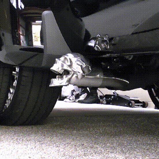 Skull Exhaust Tip Halloween Style Stainless Metal Heat-resistant Cool Motorcycle Exhaust Pipe Decor No Deformation Installation Motorcycle Supplies