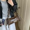 Autumn retro texture underarm bag women's 2025 new simple pillow bag versatile shoulder commuter bag