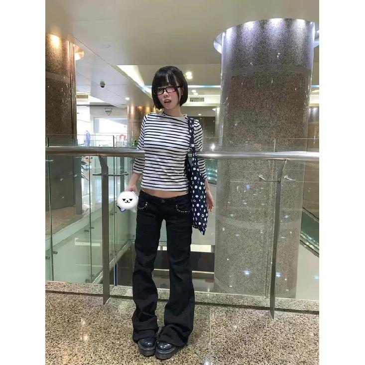 Jeans Acampanados Negros Vintage de Tiro Bajo para Mujer Pantalones de Mezclilla Retro Americano Remache Ajustados Pantalones de Campana de los 90 Y2k Harajuku Kpop