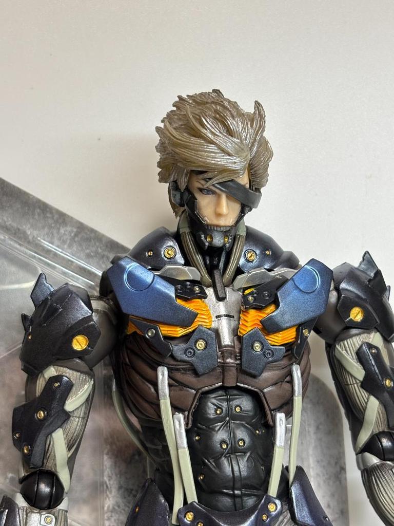 [USED] Play Arts Kai Metal Gear Solid Raiden