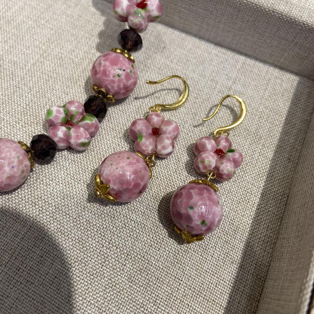 New Medieval Vintage Fashion Retro Design Old Material Pink Frog Skin Glazed Plum Blossom Necklace Beaded Earrings