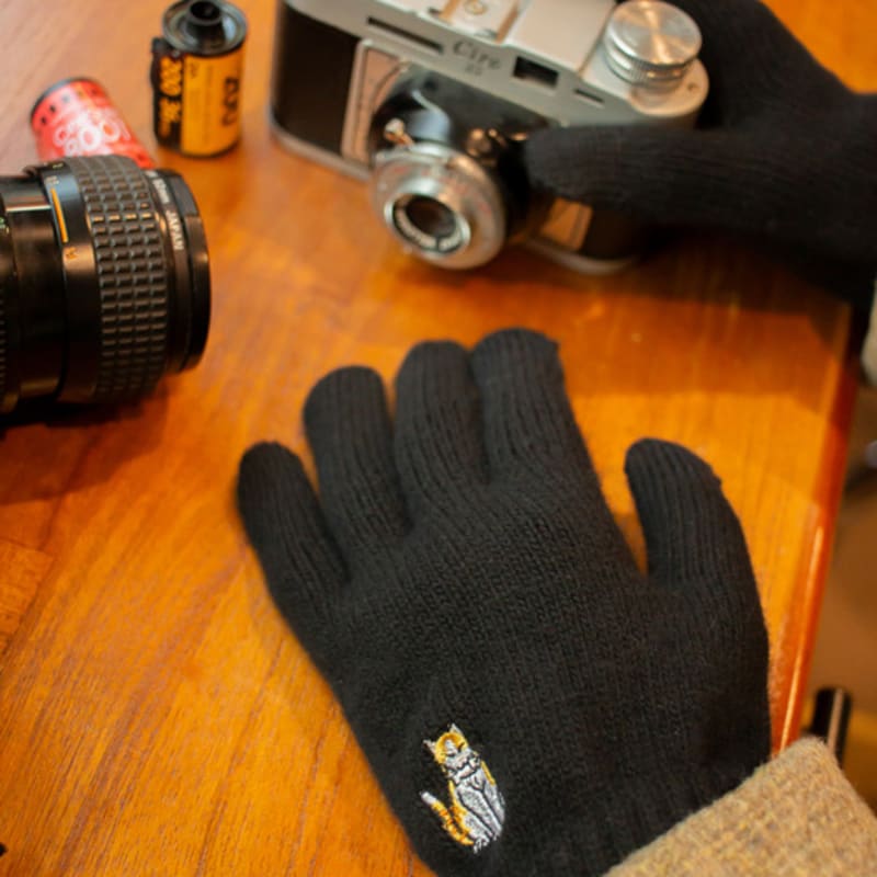 SNOOZY Cheese Cat Embroidered Wool Knit Gloves Black