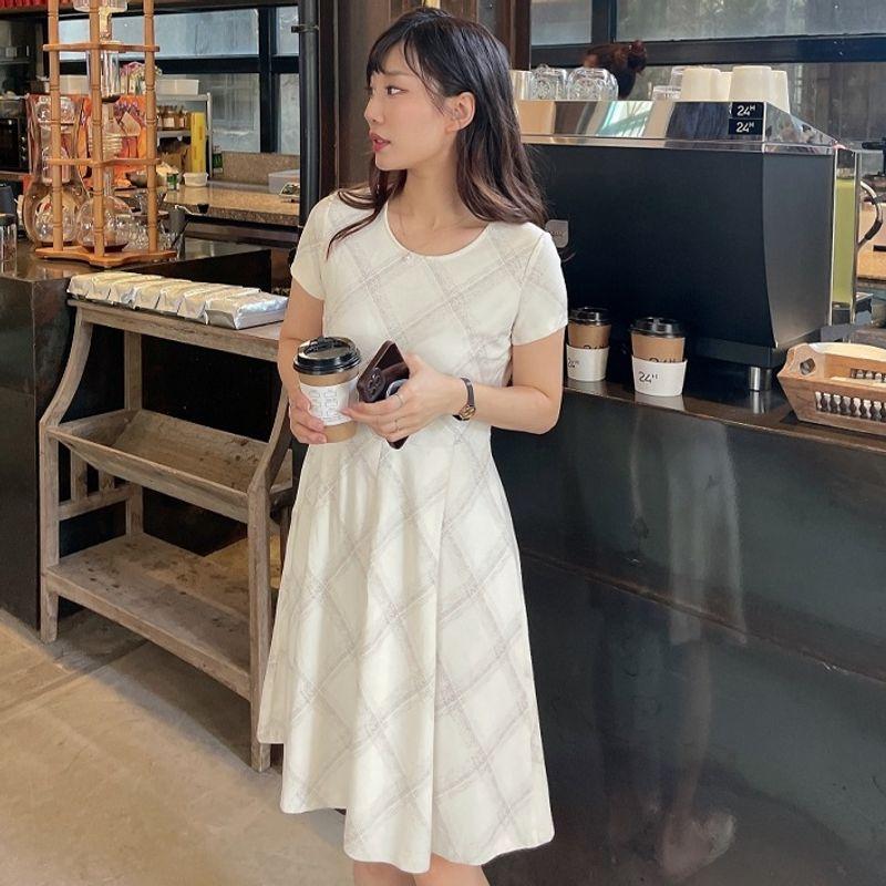 

Cotton Elastic Gingham Short Sleeve Dress European and American plus Size Women s Clothes Spring and Summer New Commute Leisure Elegance Plaid Apricot grid M