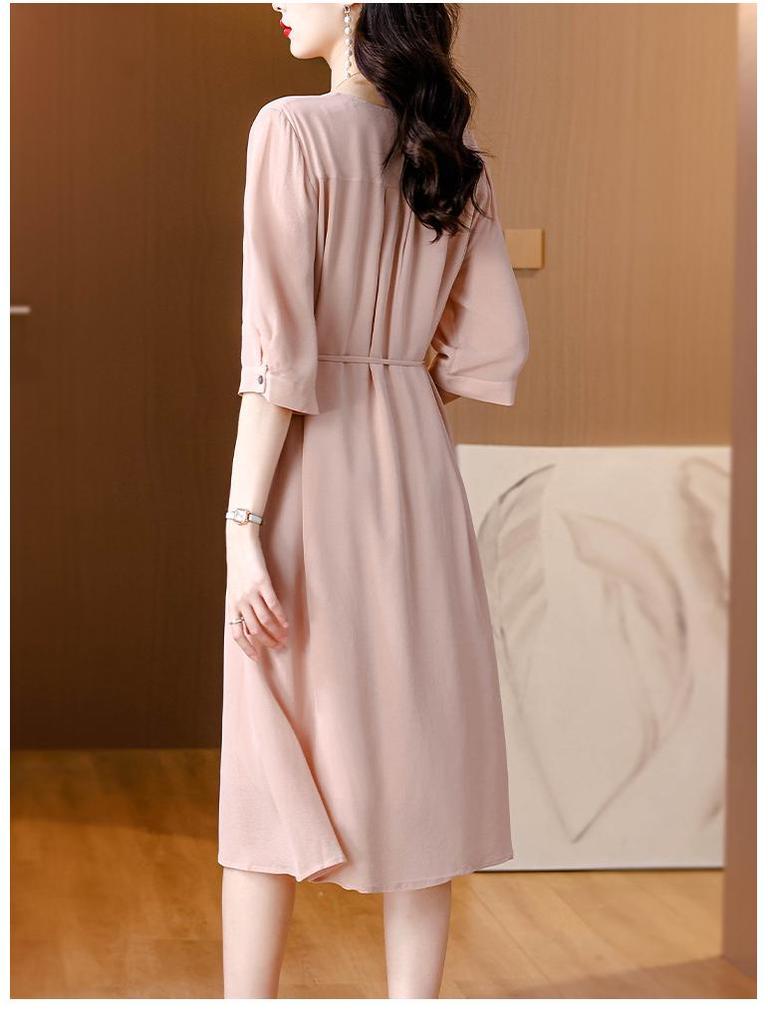 Elegant Plus Size V-Neck Mulberry Silk Dress - Age-Reducing & Slimming