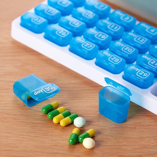 Monthly Pill Organizer 31 Day Portable Travel Pill Box with Numbered Compartments Easy Open Pill Case for Daily Pills And Supplement