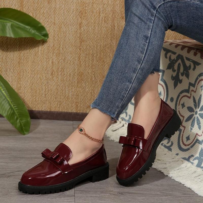 2025 New Patent Leather Glossy Tassel Mid Heel Retro Loafers European and American Stylish Casual Shoes Women